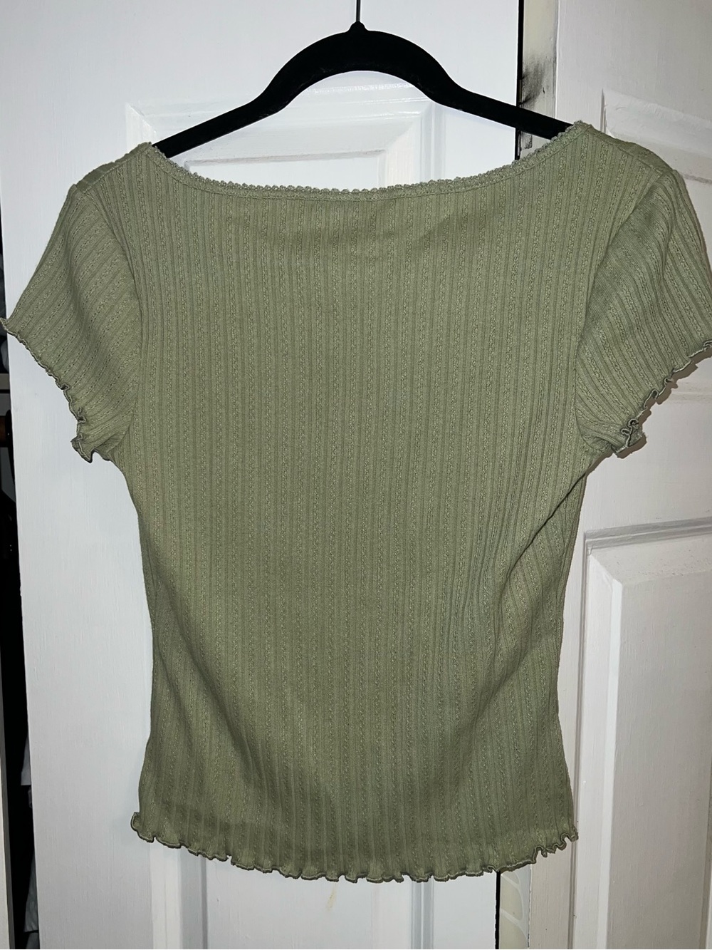 Universal Thread Sage Green Ribbed Scoop Neck Crop Top - Picture 2 of 3
